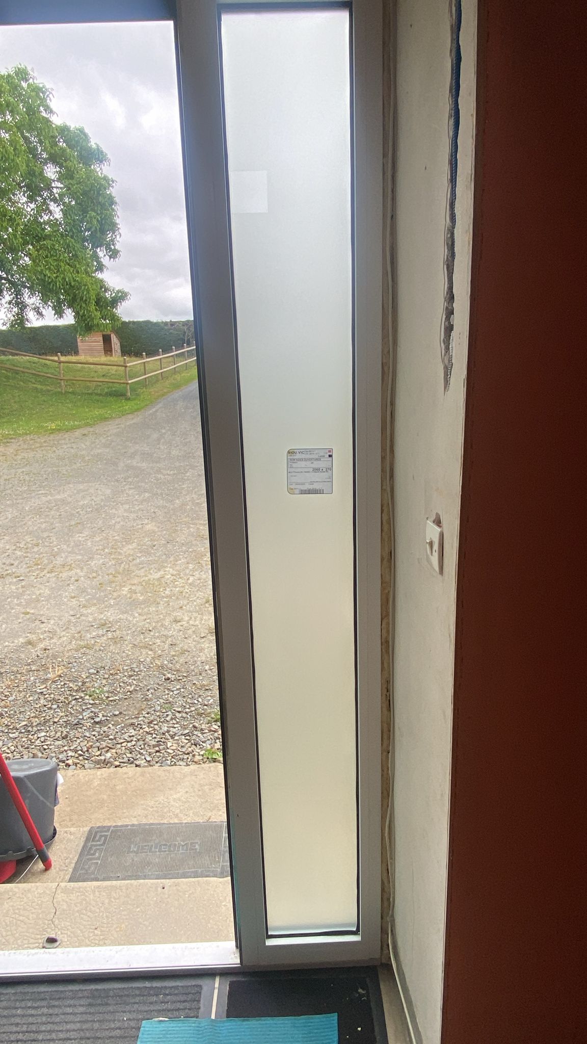 Urgence bris de glace : qui contacter rapidement à Saint-Lô, Pont-Hébert et Carentan ?